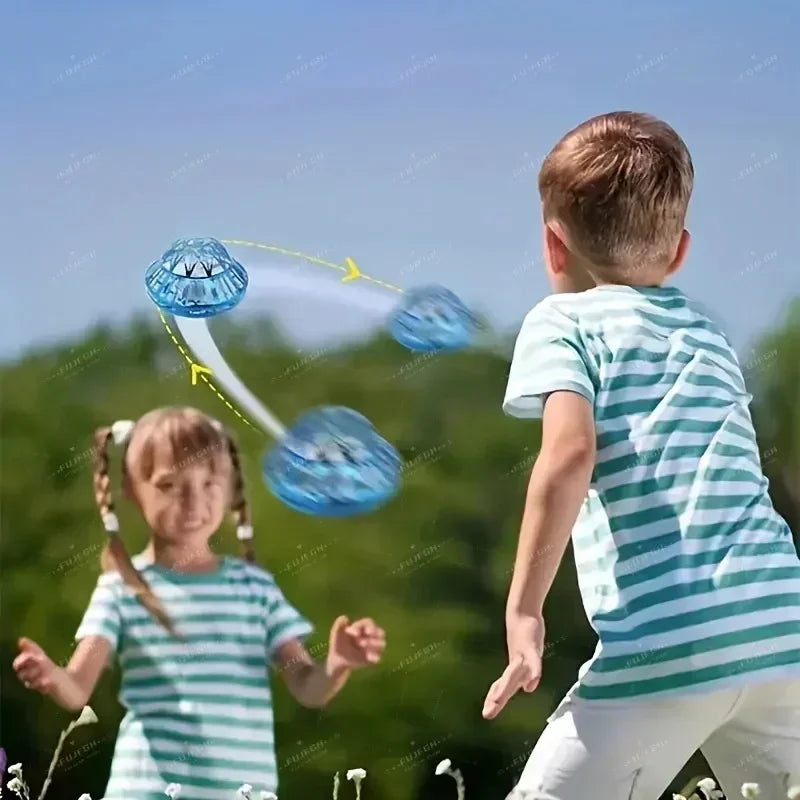 Flying Orb Ball – Drone Spinner Boomerang Volante con Luci LED Interattivo